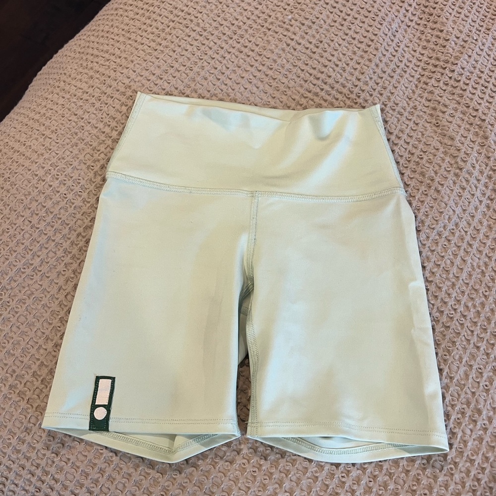 Daily Drills bike shorts in DEW